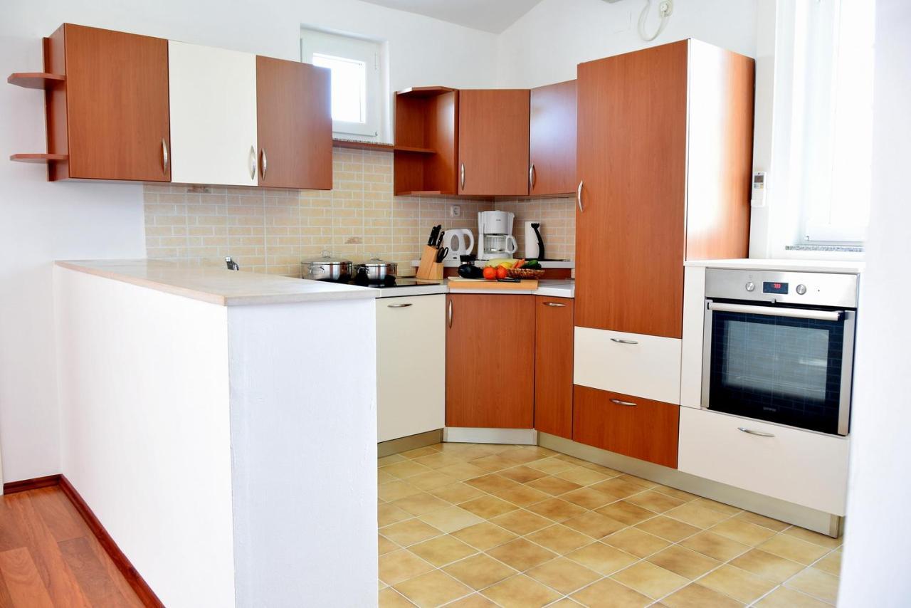 Apartments Muntidor Palit المظهر الخارجي الصورة