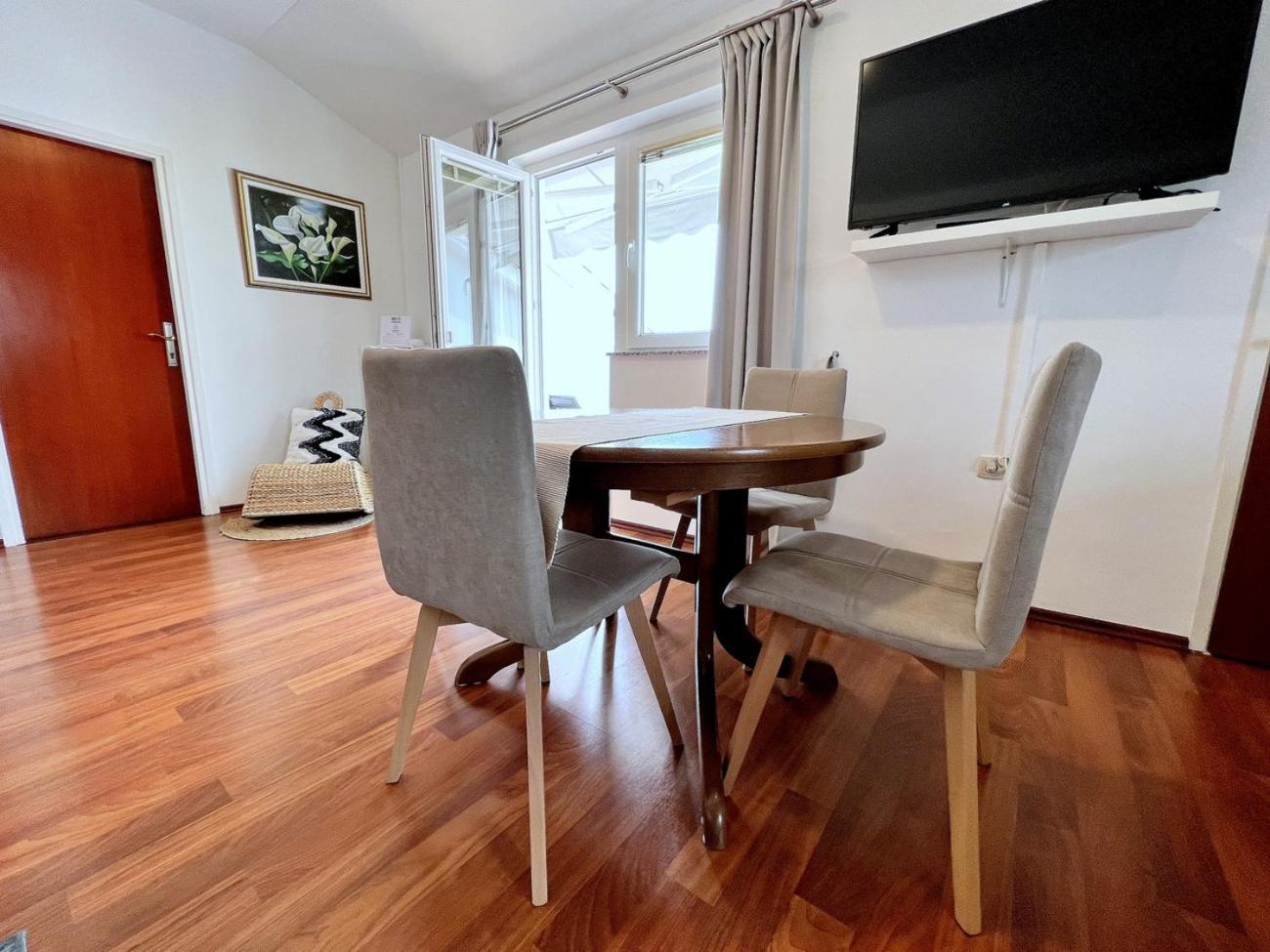 Apartments Muntidor Palit المظهر الخارجي الصورة