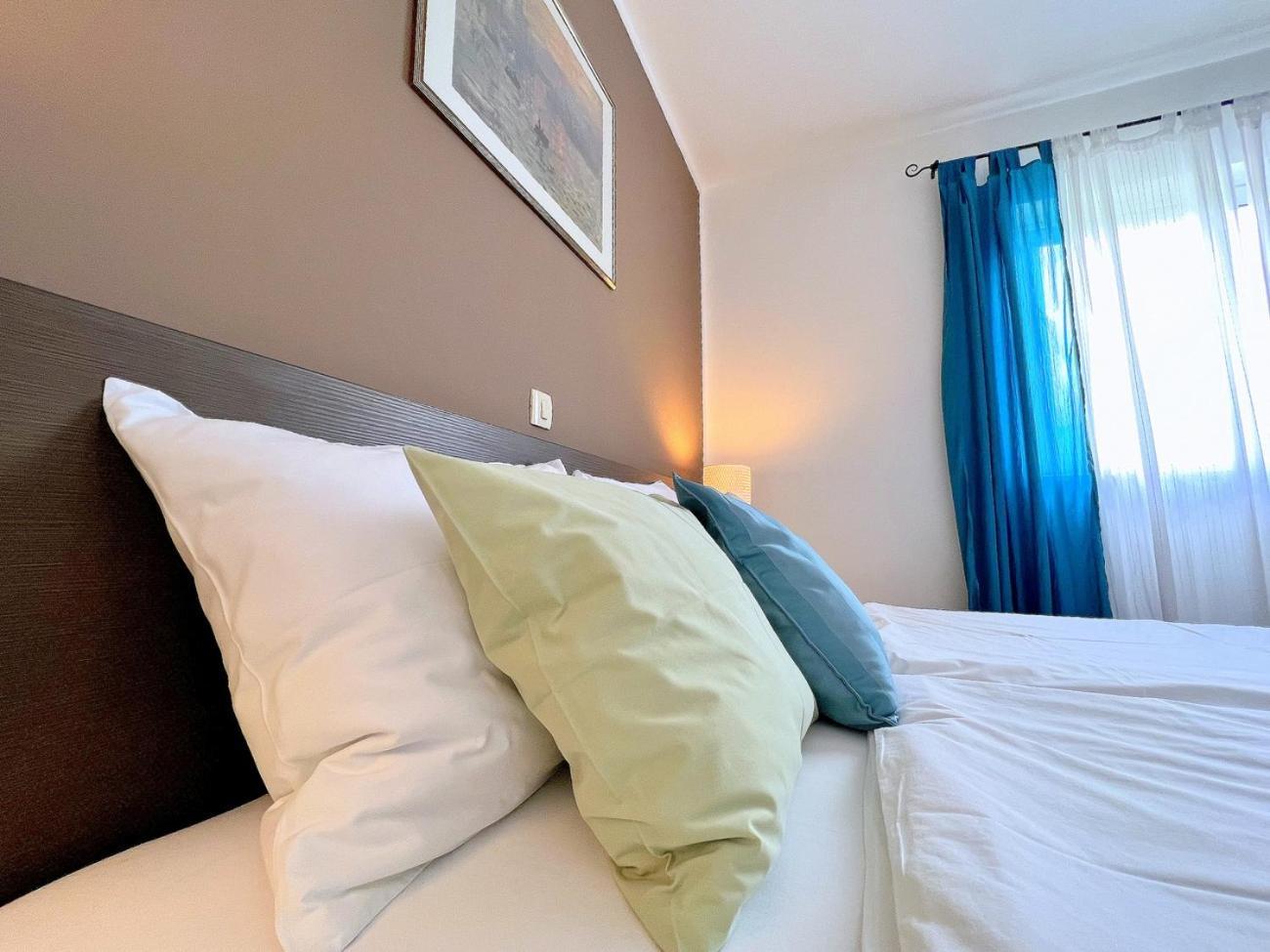 Apartments Muntidor Palit الغرفة الصورة
